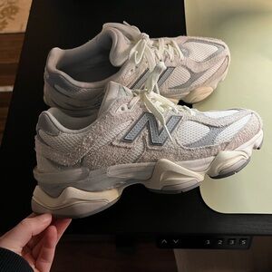 New Balance Women's 9060
